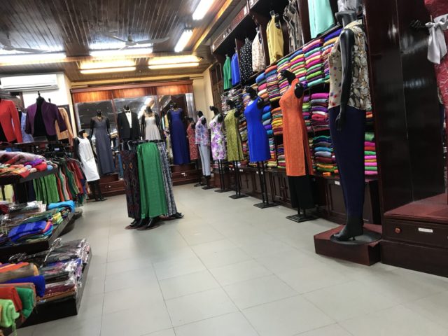 ホイアン　シルク工場